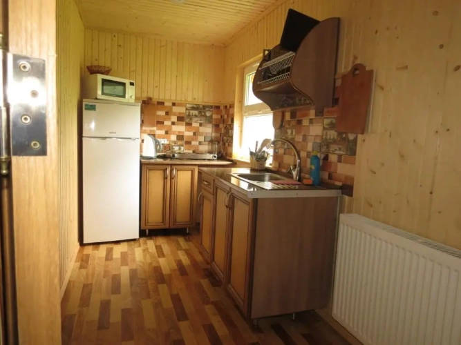 3 Bedrooms Cottage