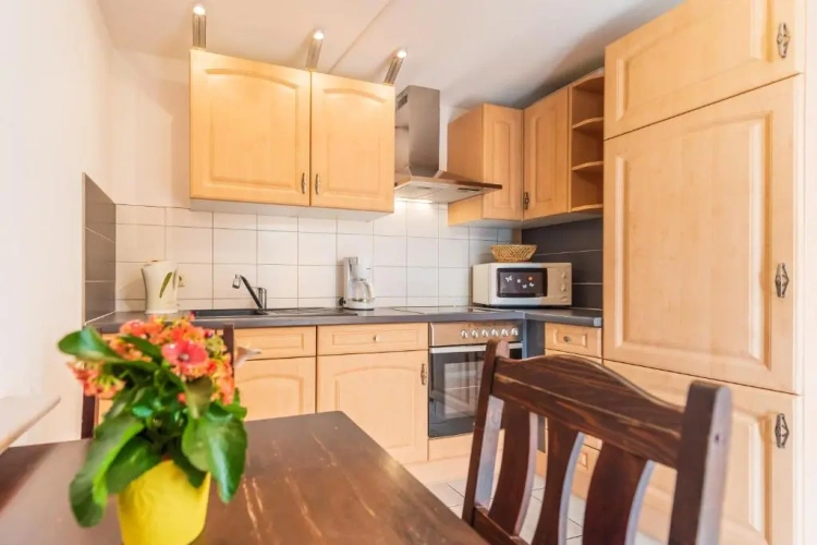 2 Bedrooms Apartment