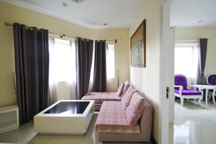2 Bedrooms Apartment