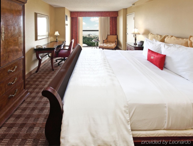 Crowne Plaza Market Center photo 7