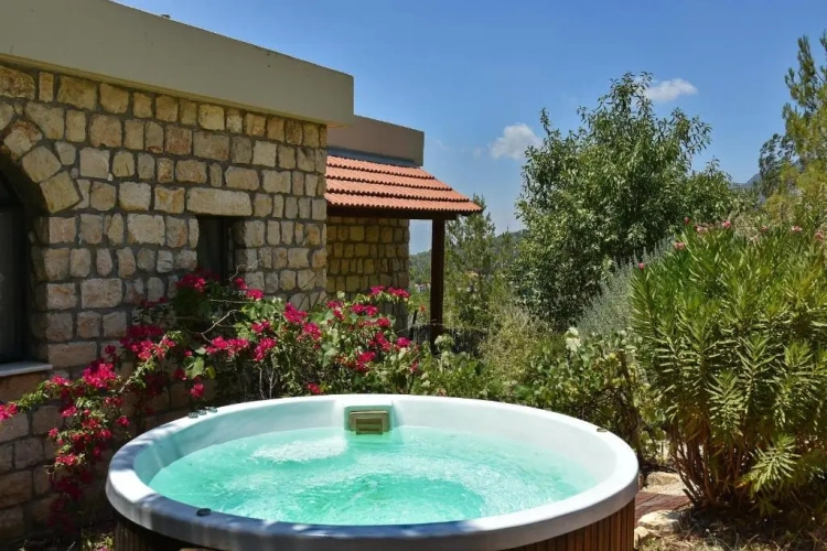 2 Bedrooms Villa with balcony and with view