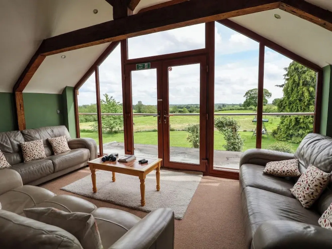 Lake View Cottage