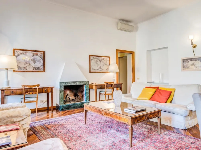 RSH Bernini Luxury Panoramic Apartment