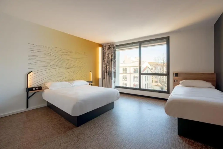 Triple room