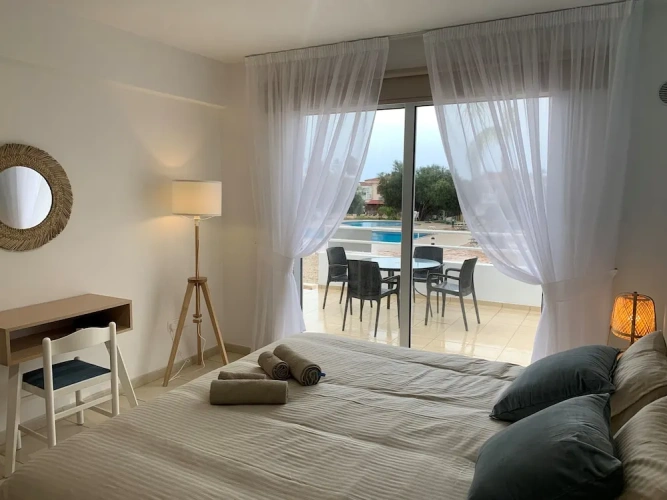 1 Bedroom Superior Apartment with pool view