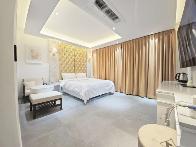 Luxury room