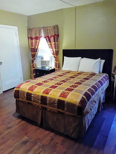 Quadruple Suite