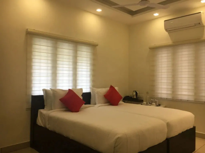 Warm Stay Retreat
