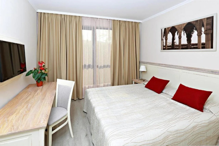 White Rock Castle Suite Hotel & SPA