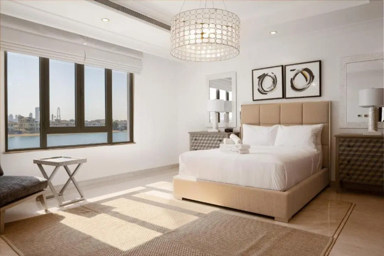 Maison Privee - Villa on Beach w Private Pool The Palm Jumeirah - Image 7