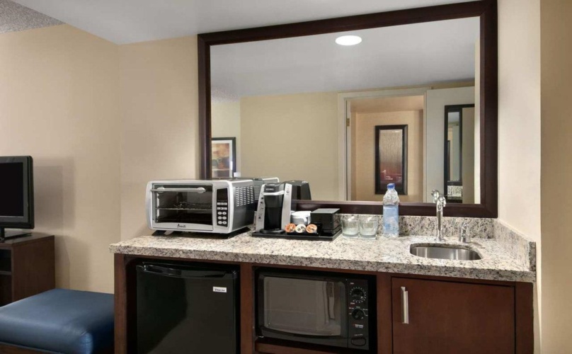 Embassy Suites by Hilton Seattle Tacoma International Air photo 39