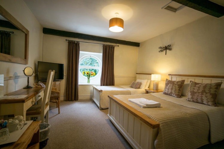 Standard Quadruple room
