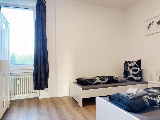 3 Bedrooms Apartment