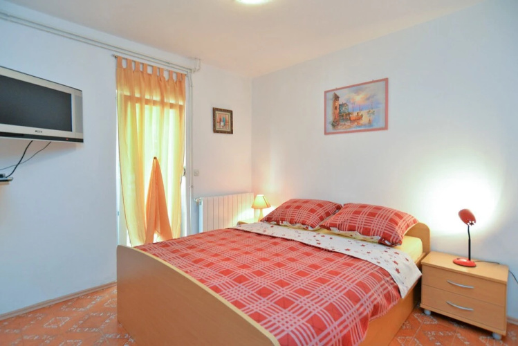Apartment 436