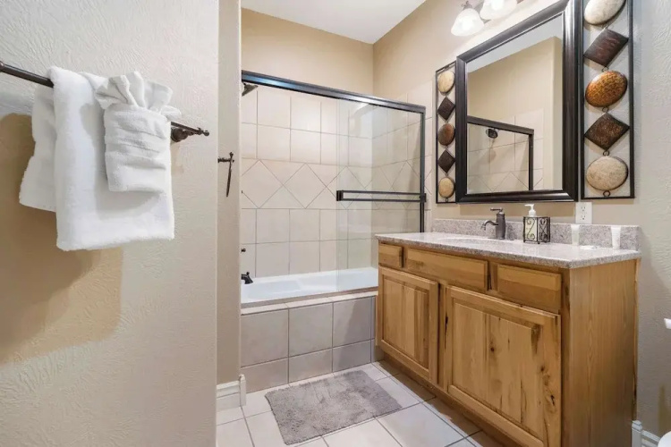 Blue Bird Hideaway - Near Silver Dollar City