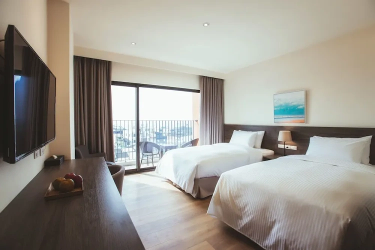 Standard Twin room with balcony and with city view