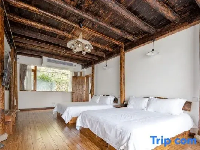2 Bedrooms Suite