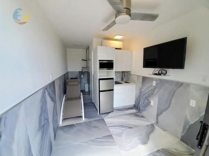 Alexander 1404 - 2 Br Apts