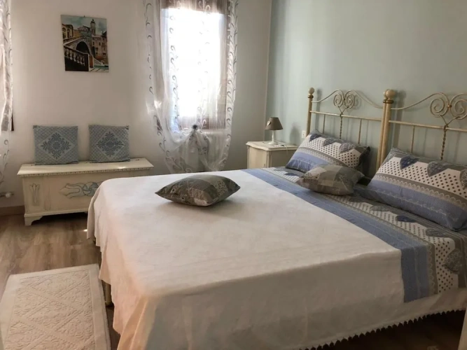 Standard Twin room with river view