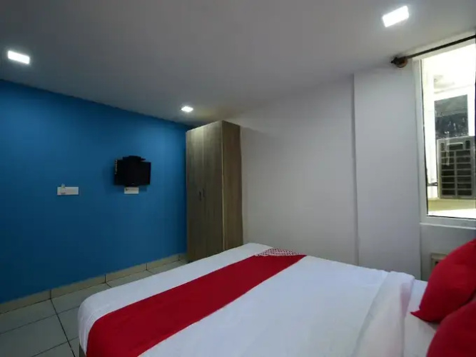 V Wella Inn By OYO Rooms