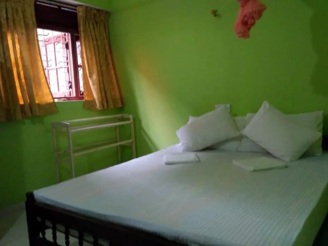 3 Bedrooms Apartment