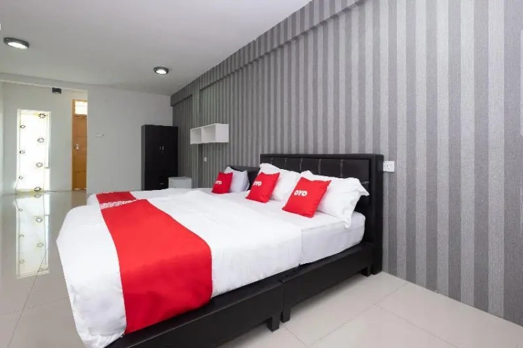 Quadruple Suite