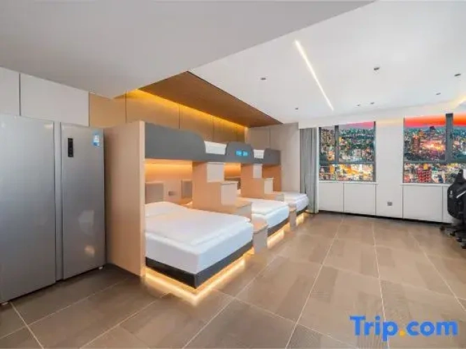 Standard Quintuple room