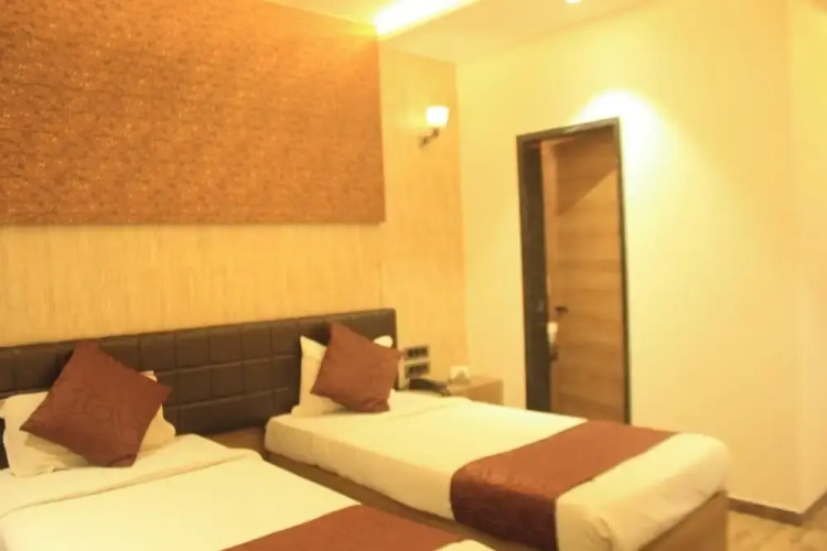 Sahyadri Guest House