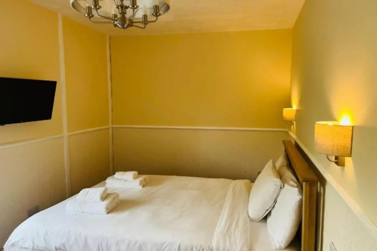 Rothwell House Hotel .
