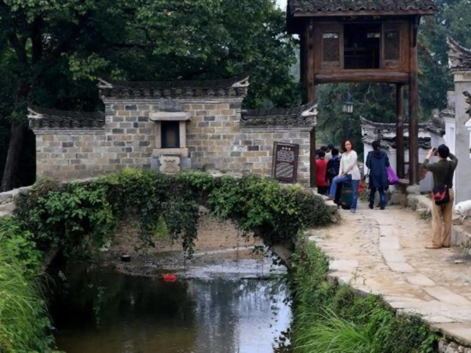 Xiangshuiju Inn