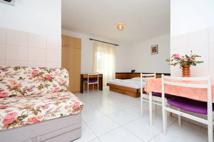 Apartments Ivan