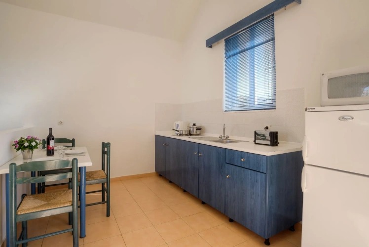 2 Bedrooms Double Apartment with garden view