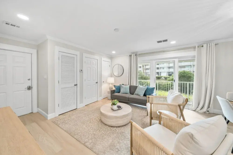 Beachside Villas 811