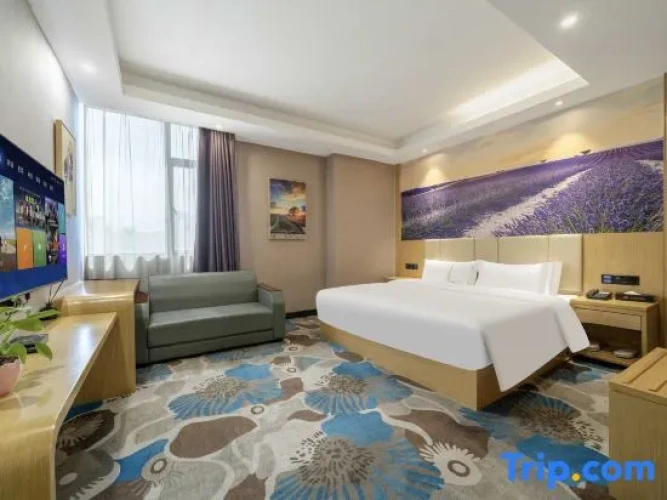 Suite with view