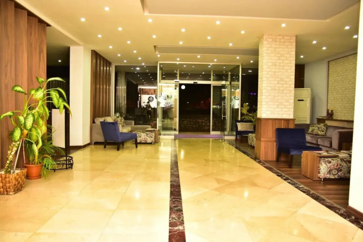 Hande Hotel