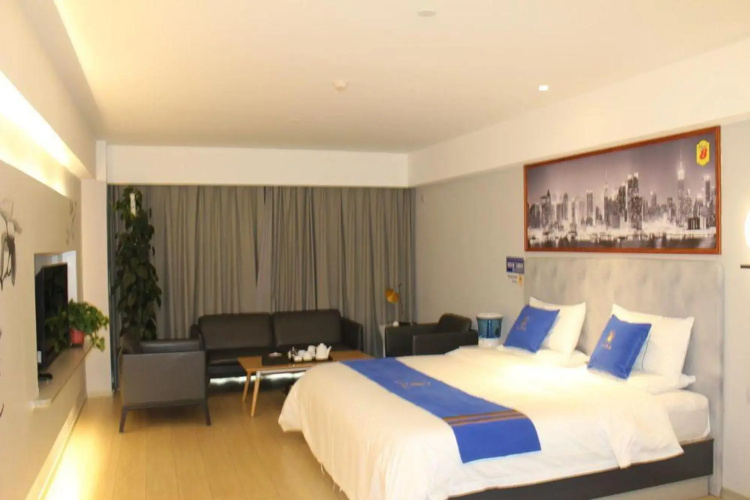 Super 8 Select Hotel