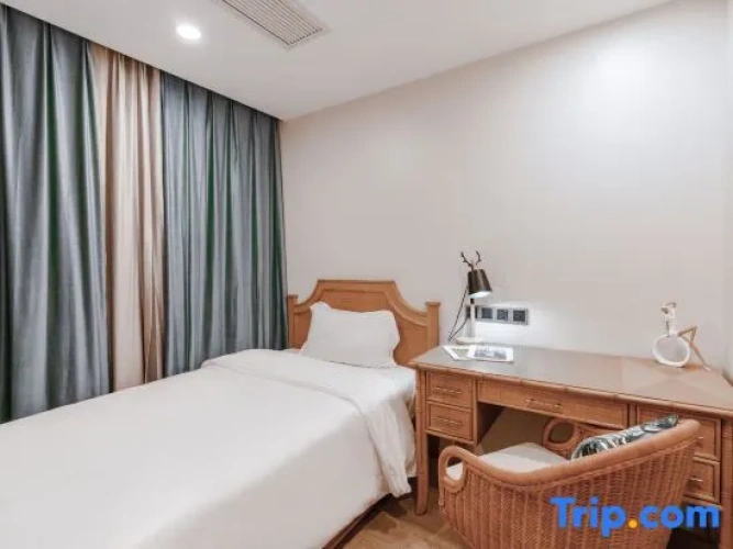 2 Bedrooms Deluxe Suite with balcony and with sea view