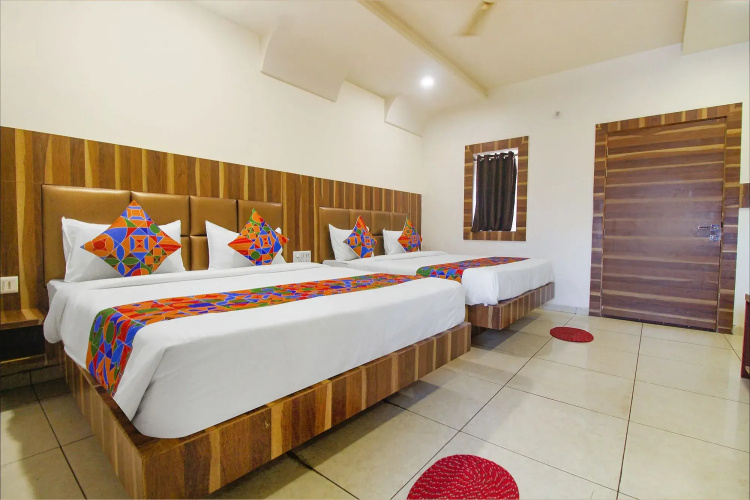Fabhotel Taj Dream