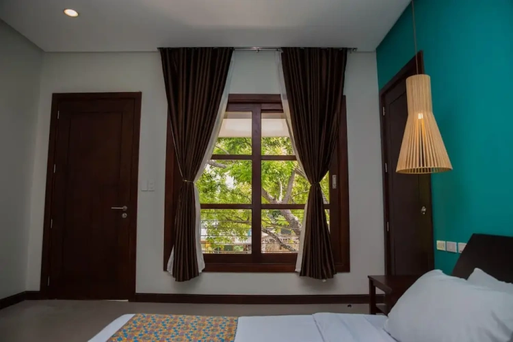 Premier room