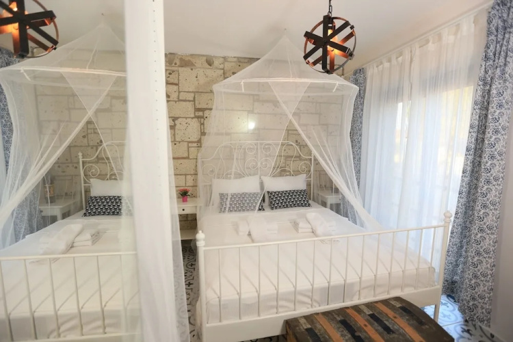 Muhit Alacati Butik Otel