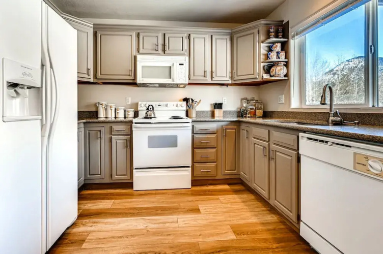 The Pointe Town Homes by CRMR
