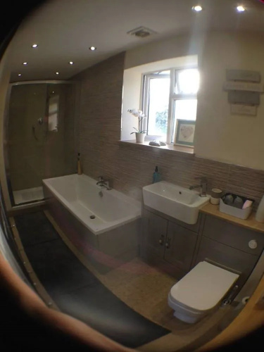Deri-Down Guest House