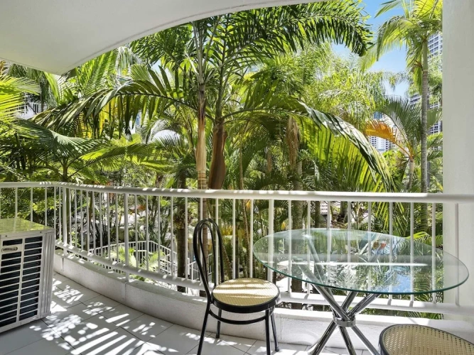 3 Bedrooms Standard Sextuple Apartment