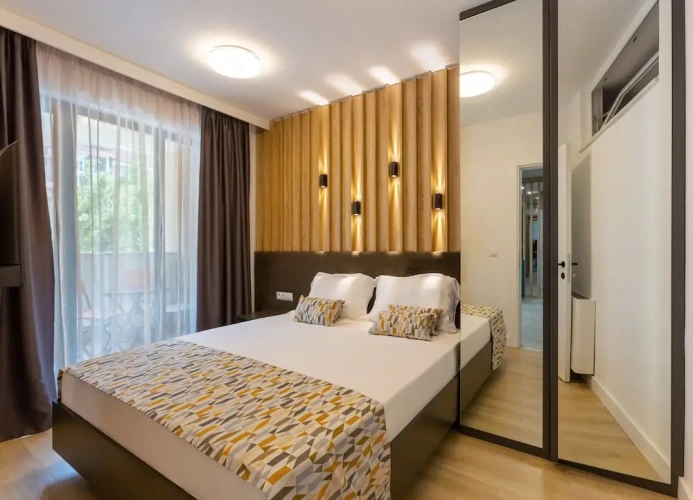 2 Bedrooms Deluxe Apartment with city view