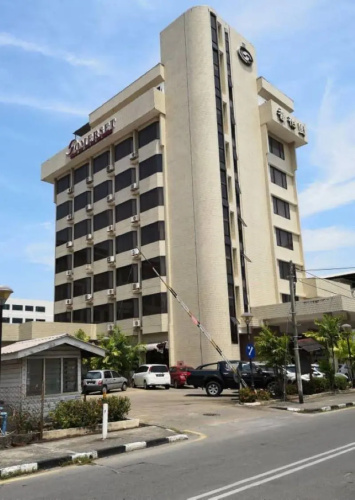 Somerset Hotel