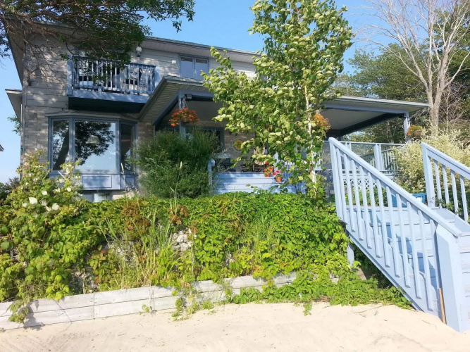 Adani Beach Retreat Bed & Breakfast