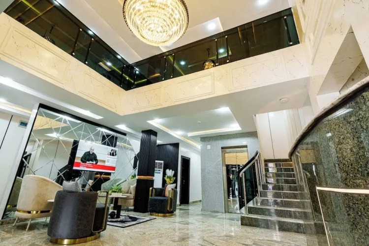 Roston Hotels