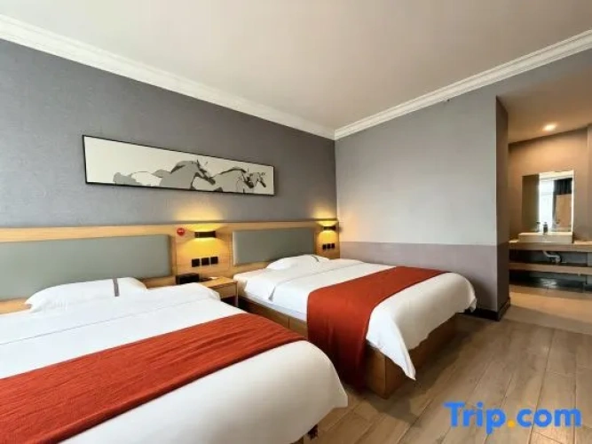 2 Bedrooms Suite with city view