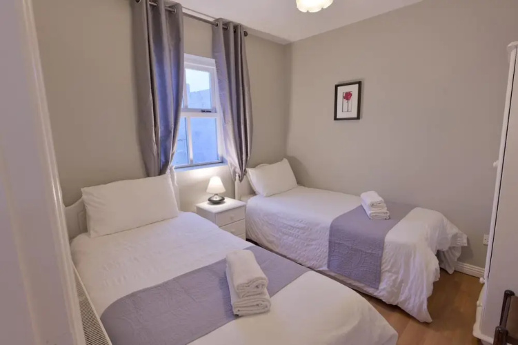 10mindrivecliffsofmoher-cozy2br-parking-wifi