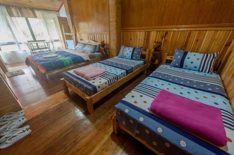 Deluxe Family Suite